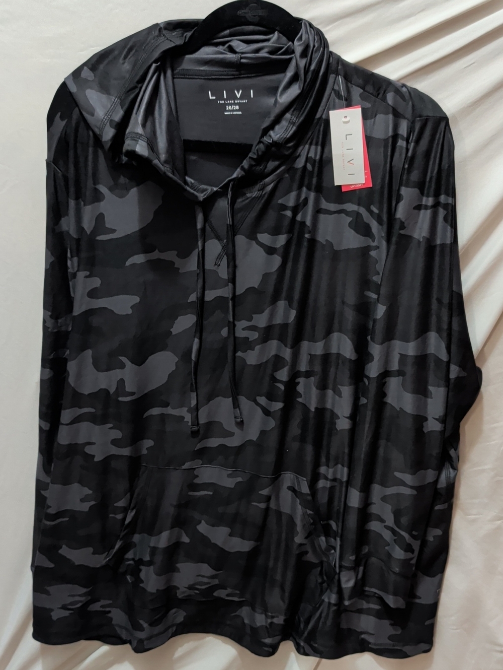 Lane Bryant Livi Women’s Black Camo Pullover Jacket